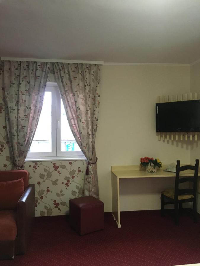Pension La Viorel Isaila Sibiu Exterior foto